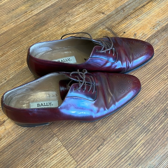 Mens Ballys dress shoes size 10